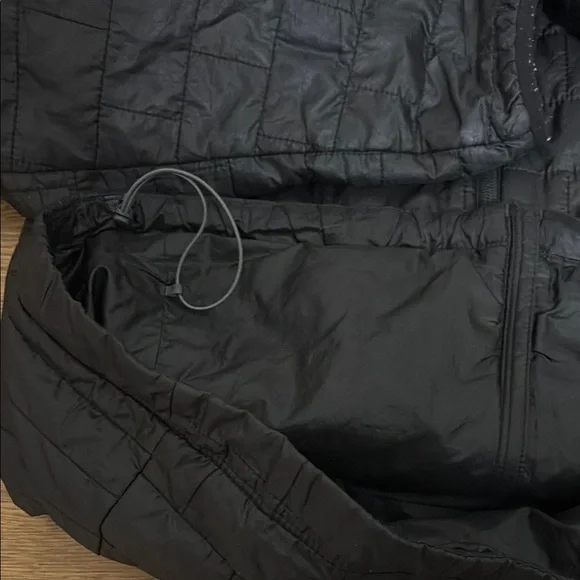 Patagonia Women's Nano Quilted Black Puffer Jacket - size L - Picture 4 of 5